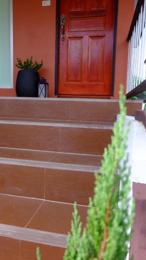 The Backyard Homestay Pak Chong Buitenkant foto