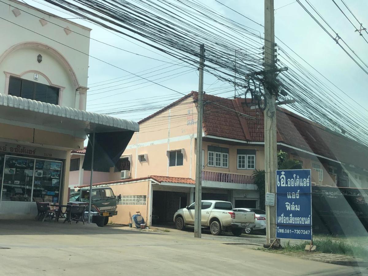 The Backyard Homestay Pak Chong Buitenkant foto